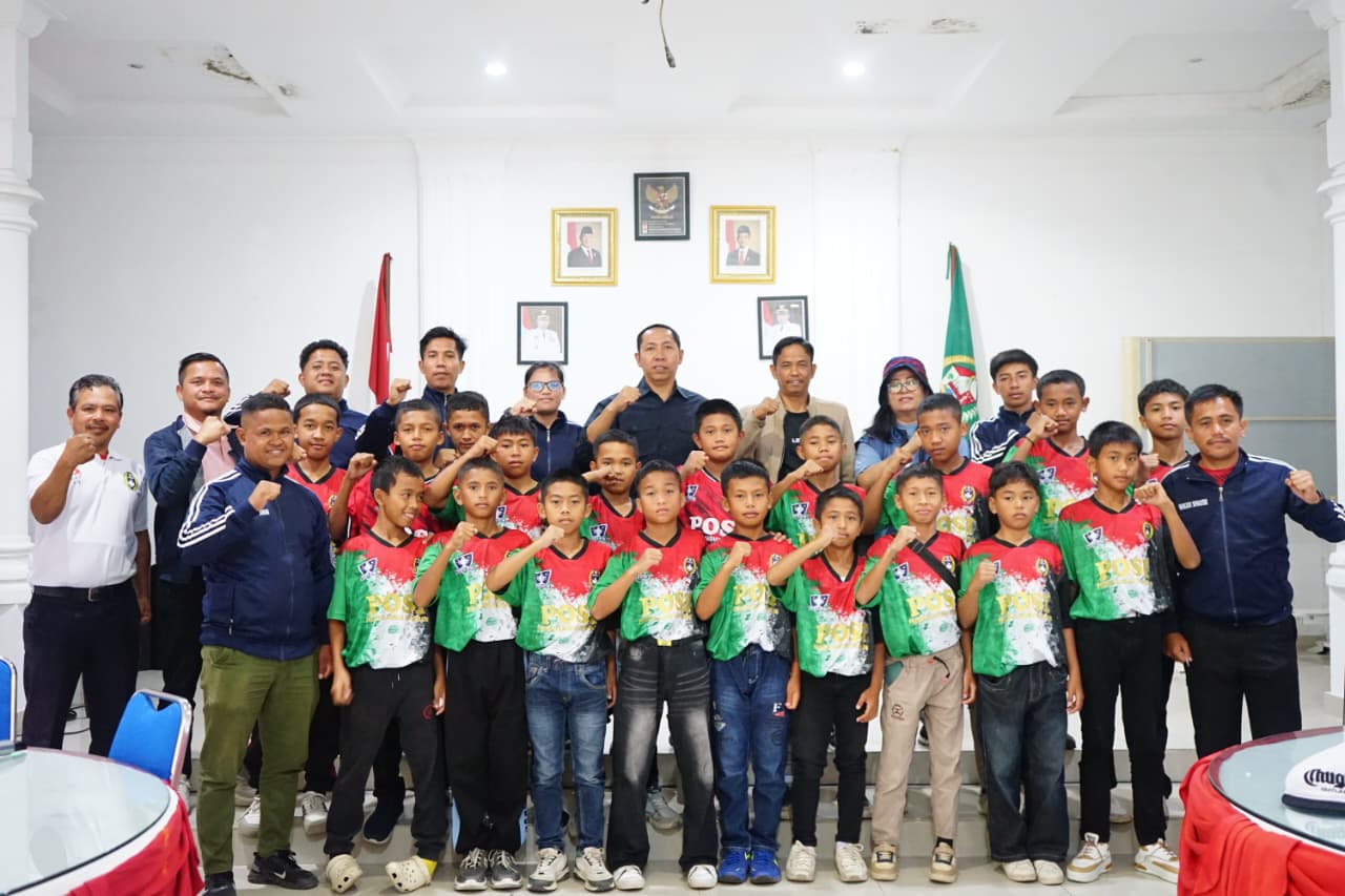 Bupati Tapanuli Utara Lepas 52 Kontingen U-13 dan U-15 ke Ajang Piala Soeratin di Sibolga